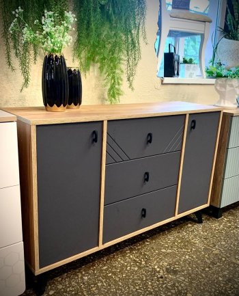 Комод 3 ящ. двухств. Байкал Графит/Дуб золотой (СВ) в Екатеринбурге - mebel-e96.ru